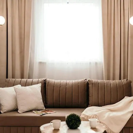 Sea & Stadium Plaza Brzezno * غدانسك